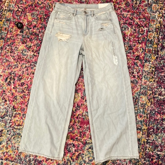 American Eagle Outfitters Denim - American Eagle High-Rise Skater Jeans Size 10short